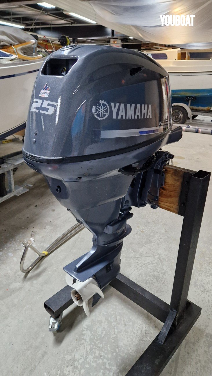 Yamaha F25DMH - 25ch Yamaha (Ess.) - 25ch - 2016 - 2.200 €