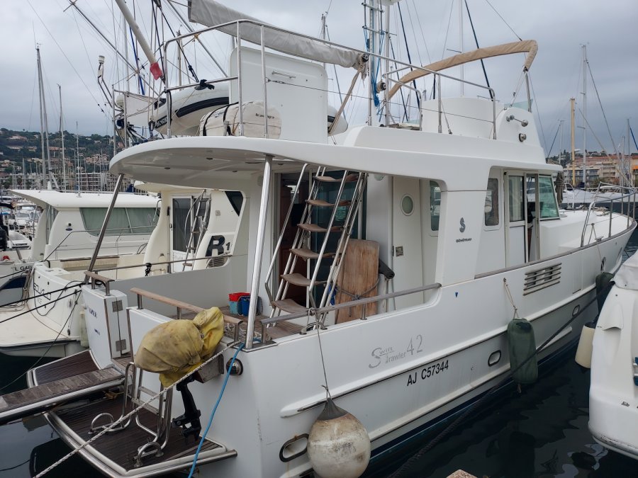 Beneteau Swift Trawler 42 à vendre par 