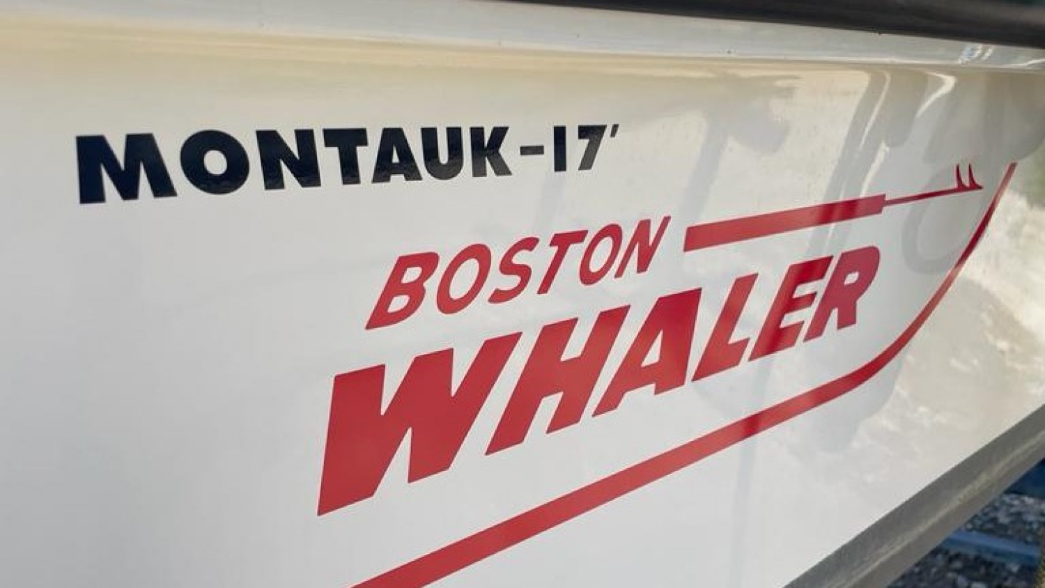 photo Boston Whaler 17 Montauk