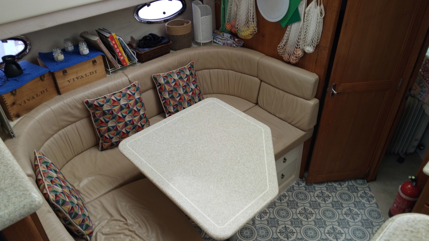photo Carver 406 Motor Yacht