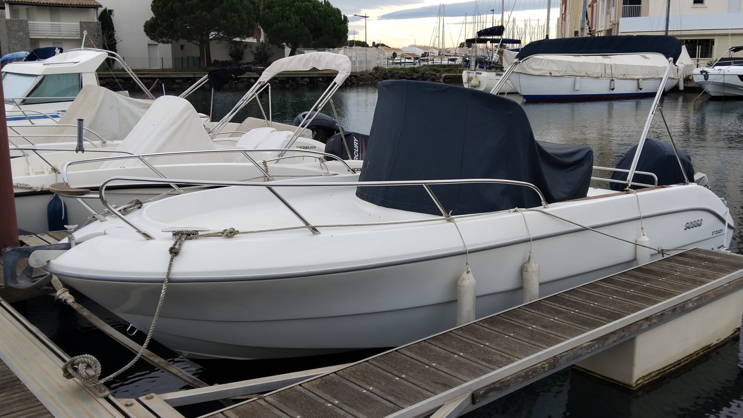 photo Sessa Marine Key Largo 22 Deck