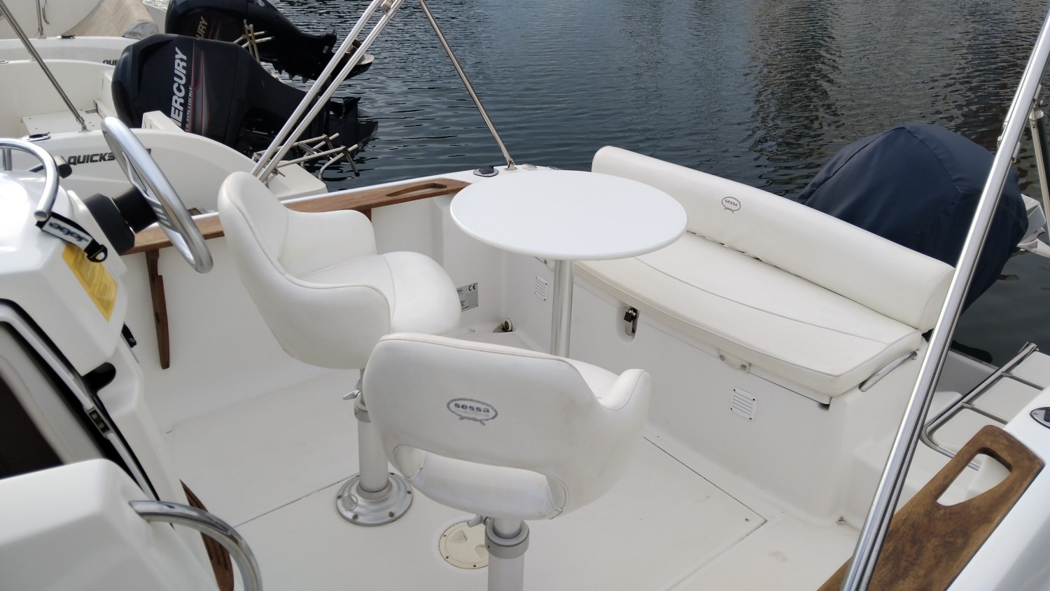 photo Sessa Marine Key Largo 22 Deck