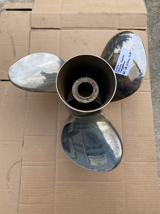 Hélice Vengeance 48-16314A46 Mercury Marine 17P