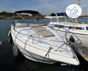 Chris Craft Express Cruiser 268 used for sale