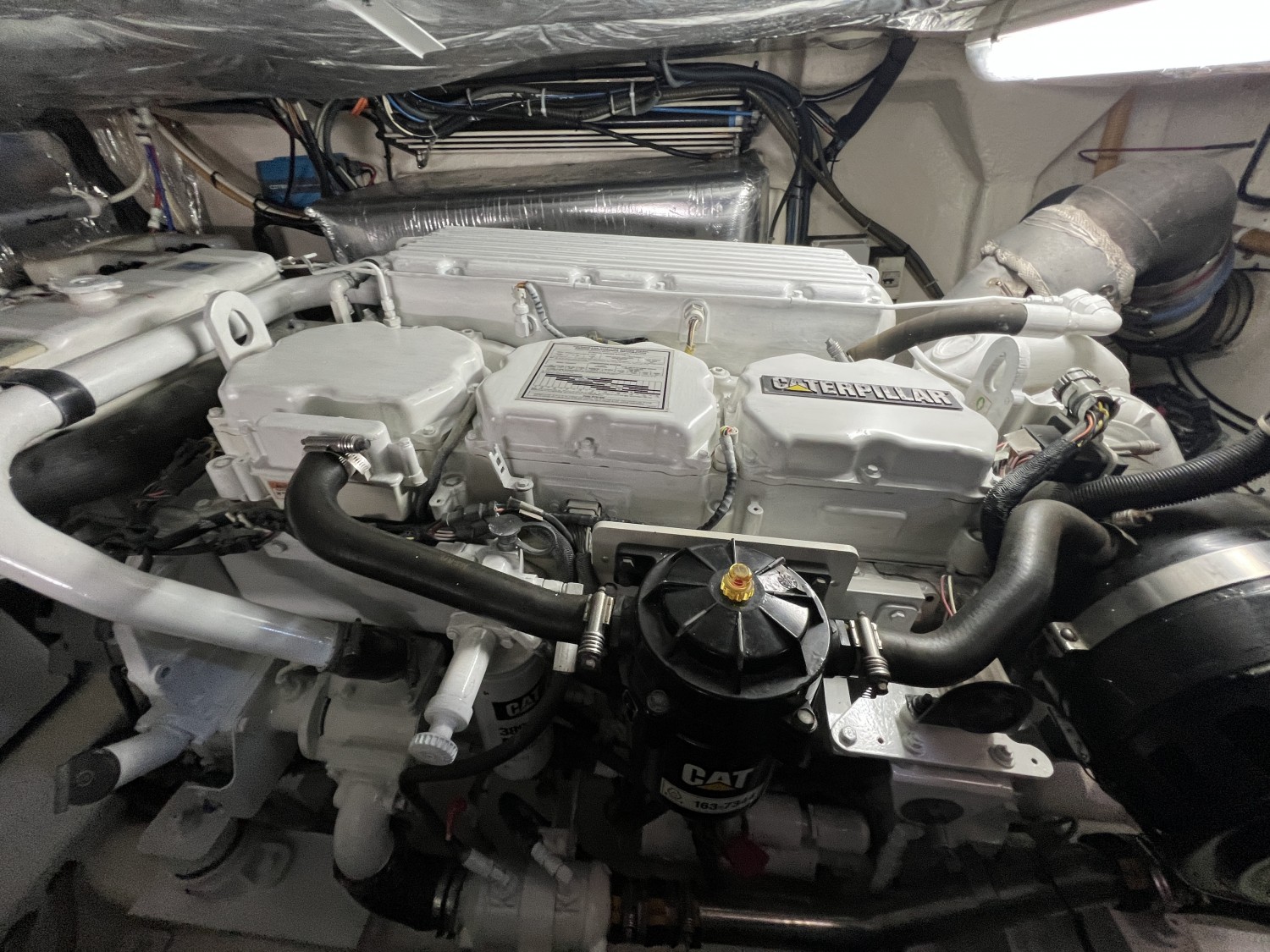 Riviera 47 Fly - Photo 14