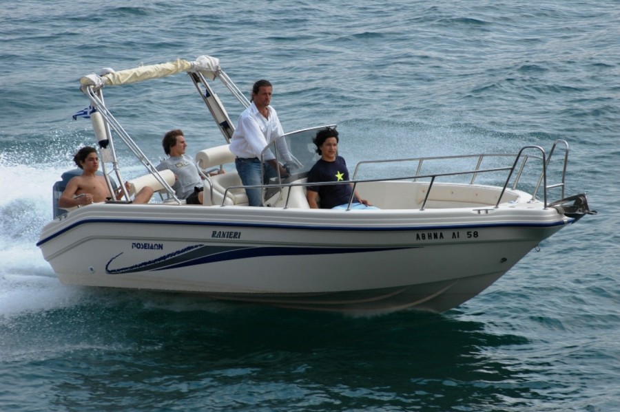 annonce bateau Poseidon Serie R 590