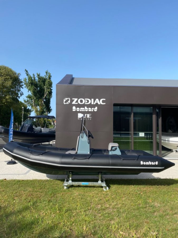 Bombard Explorer 550 DB