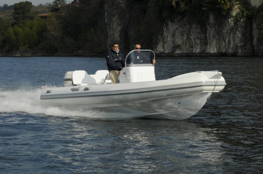 MV Marine 700 Touring à vendre par 