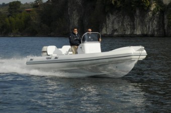 Bateau Pneumatique / Semi-Rigide MV Marine 700 Touring neuf