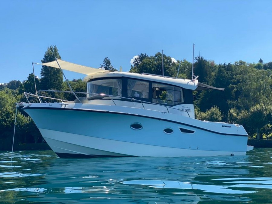 Quicksilver 905 Pilothouse