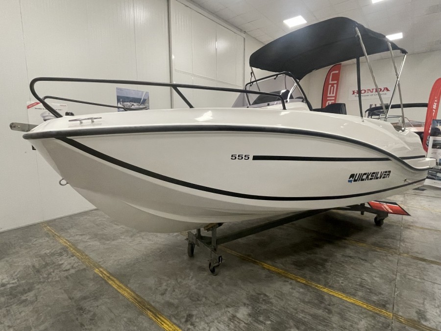 Quicksilver Activ 555 Open à vendre par 