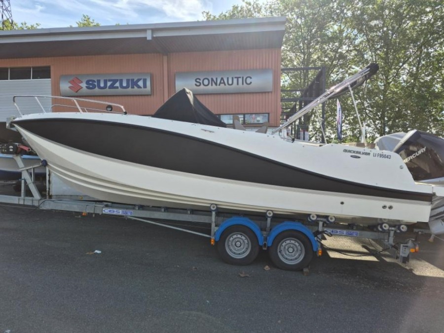 Quicksilver Activ 755 Open occasion