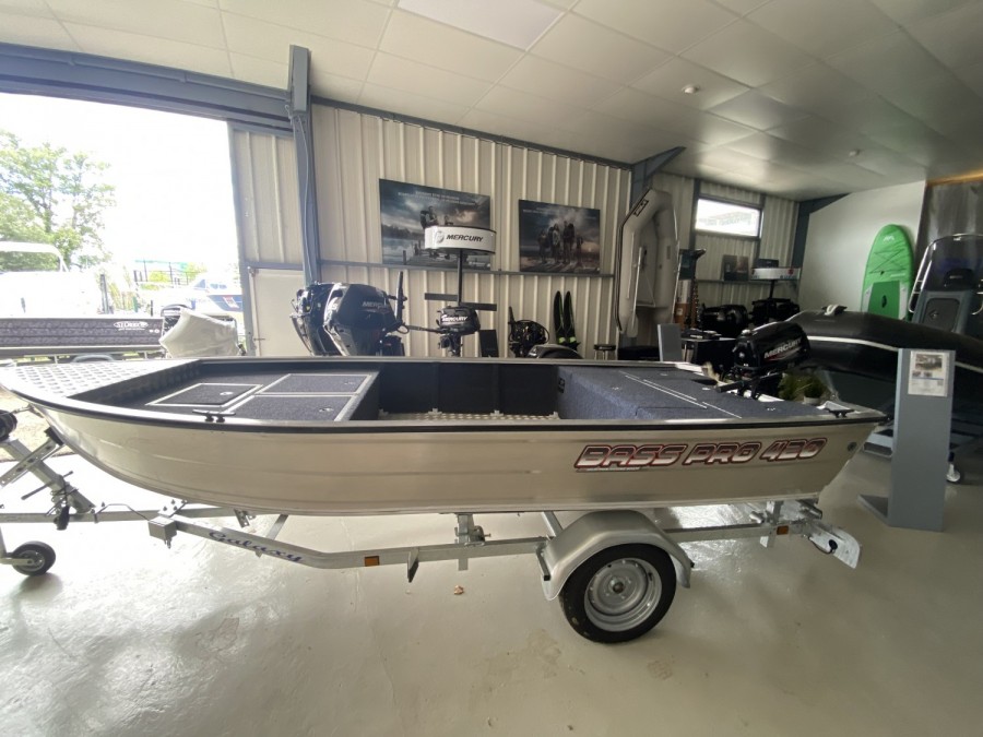 annonce bateau Discovery Bass Pro 420