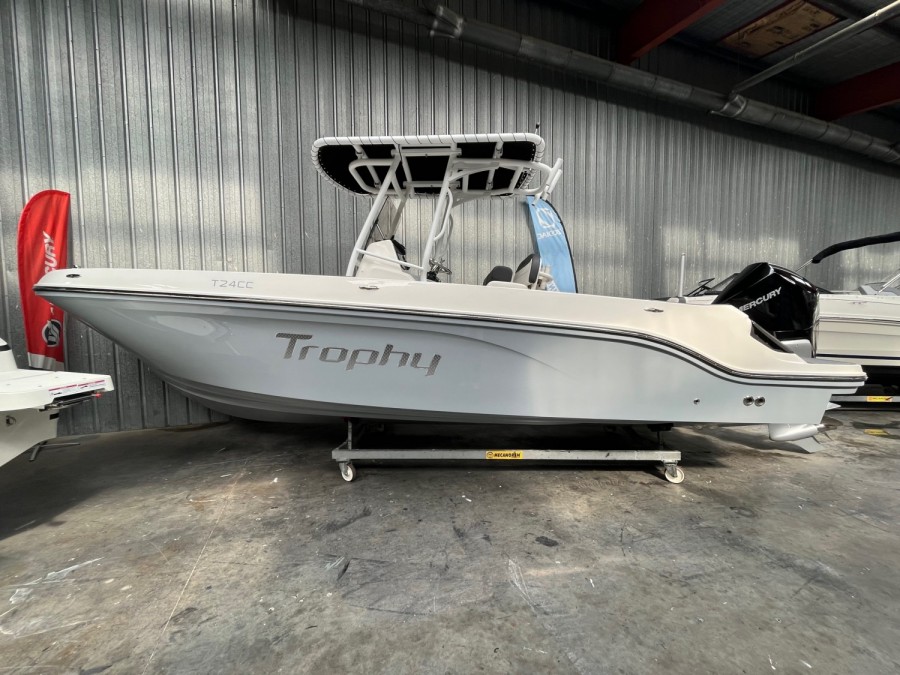 Bayliner Trophy T24 CC