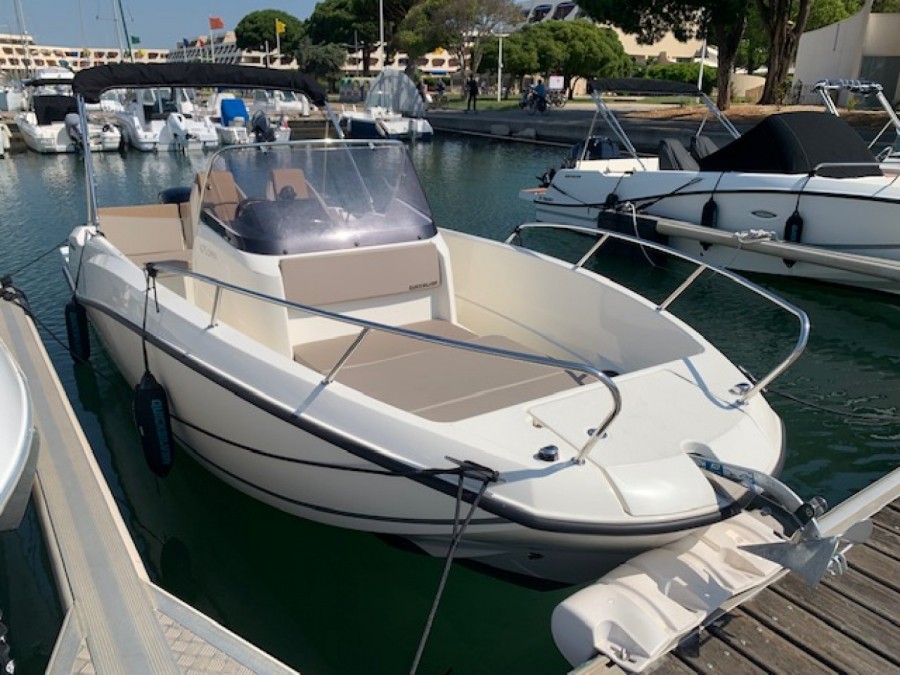 Quicksilver Activ 675 Open