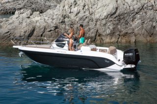 achat bateau Ranieri Next 240 Sh