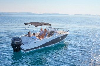 Quicksilver Activ 675 Sundeck new for sale