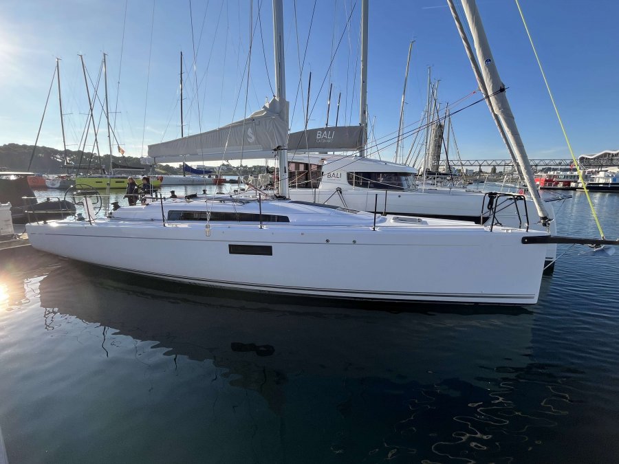 Beneteau First 36