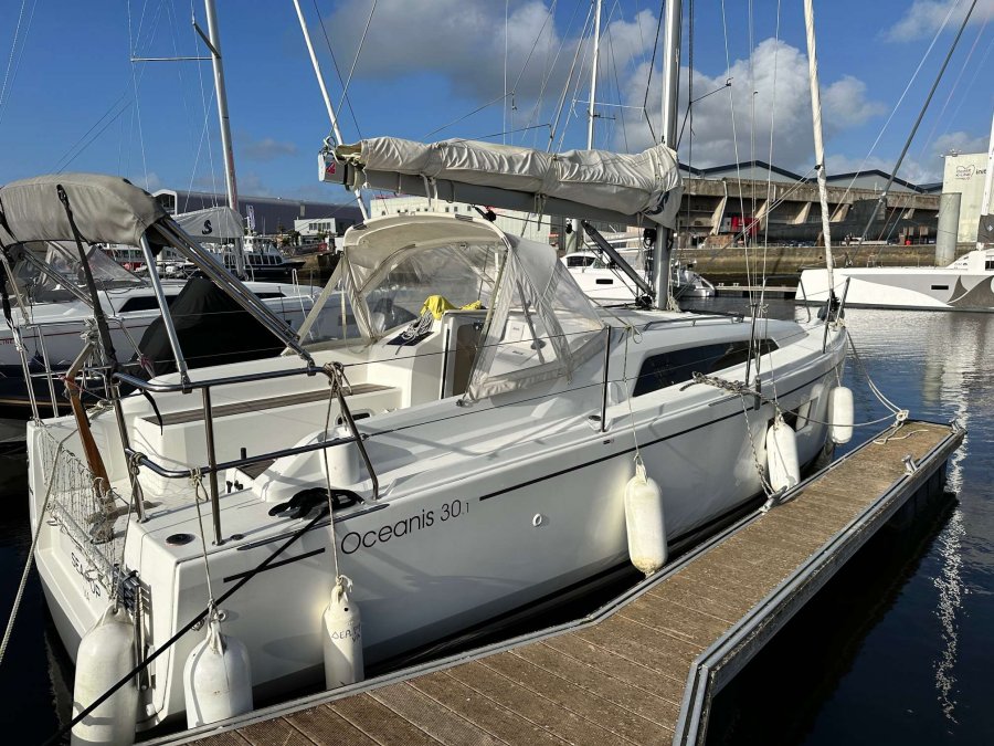 Beneteau Oceanis 30.1