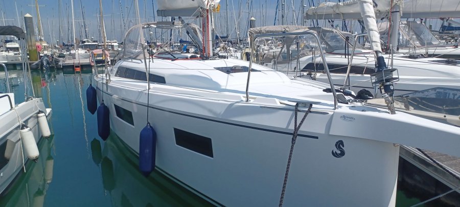 Beneteau Oceanis 34.1