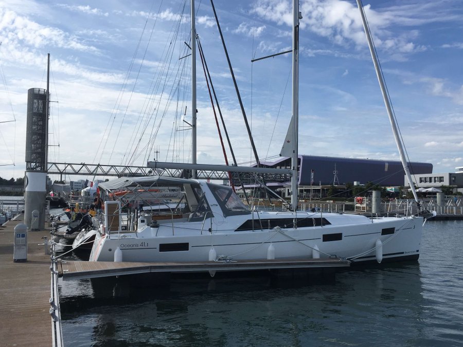 Beneteau Oceanis 41.1