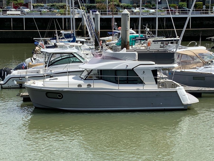 Beneteau Swift Trawler 30