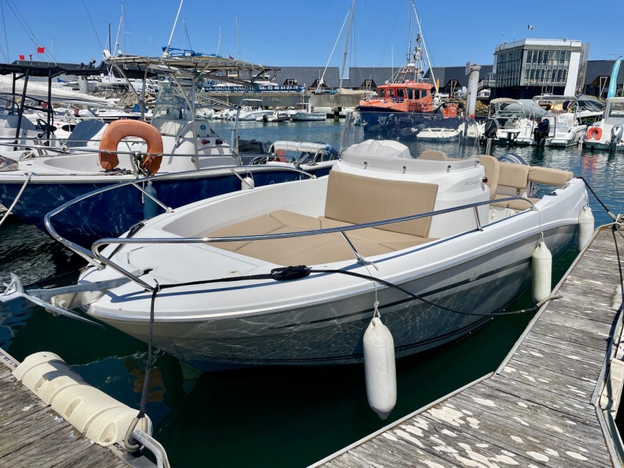 Jeanneau Cap Camarat 6.5 CC Serie 2 occasion