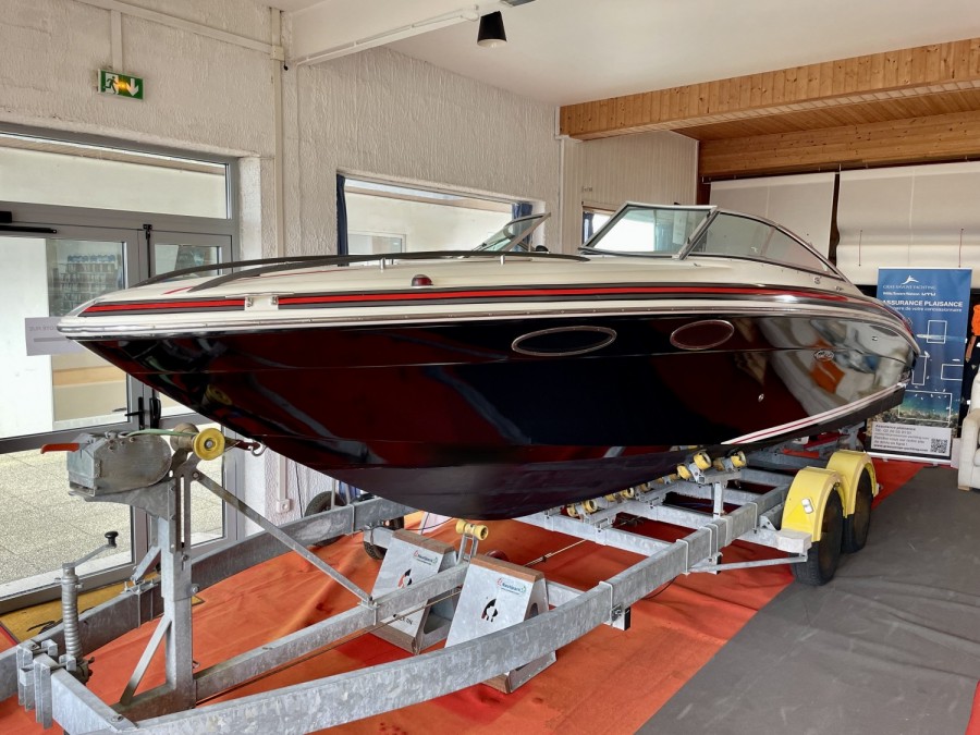 Sea Ray 240 Overnighter occasion