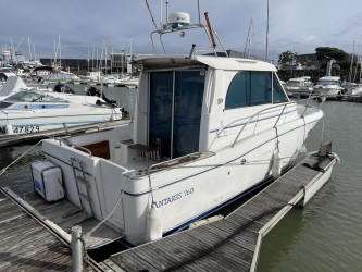 bateau Beneteau Antares 760