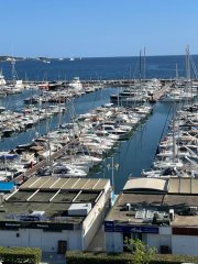 Place de Port 8x3. Port Camille Rayon Le Golfe Juan Entre Cannes et Antibes
