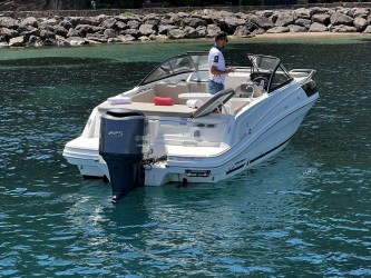 bateau Bayliner VR6 Cuddy