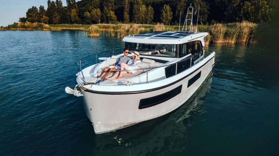 Delphia 11 Sedan à vendre par 