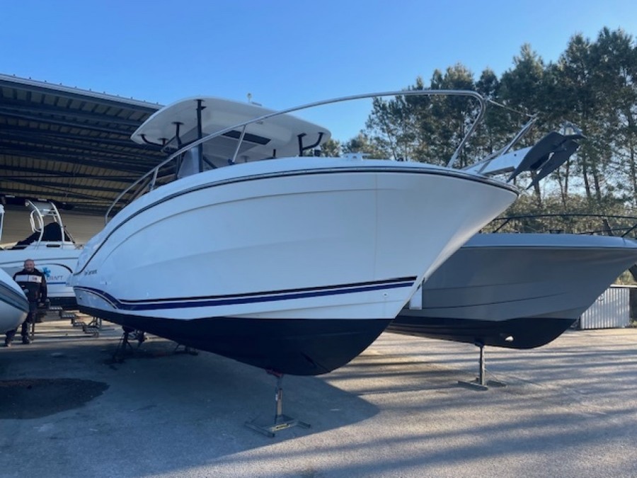 Jeanneau Cap Camarat 9.0 CC à vendre par 