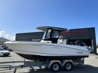  Boston Whaler 220 Outrage occasion