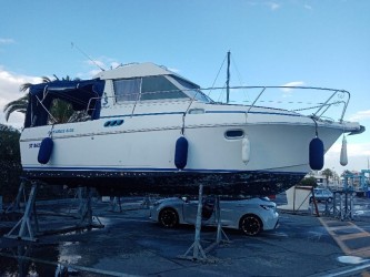 bateau Beneteau Antares 805