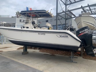  Boston Whaler 26 Outrage occasion