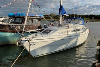 Hunter Channel 323 used for sale