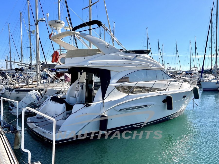 Meridian Yacht Sedan 341 à vendre par 