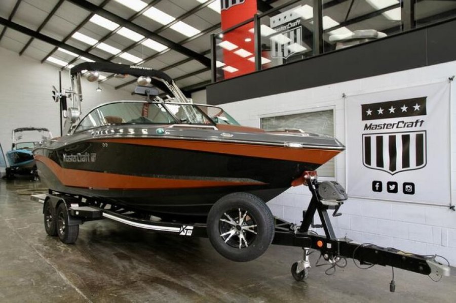 Mastercraft XT 23 for sale by 