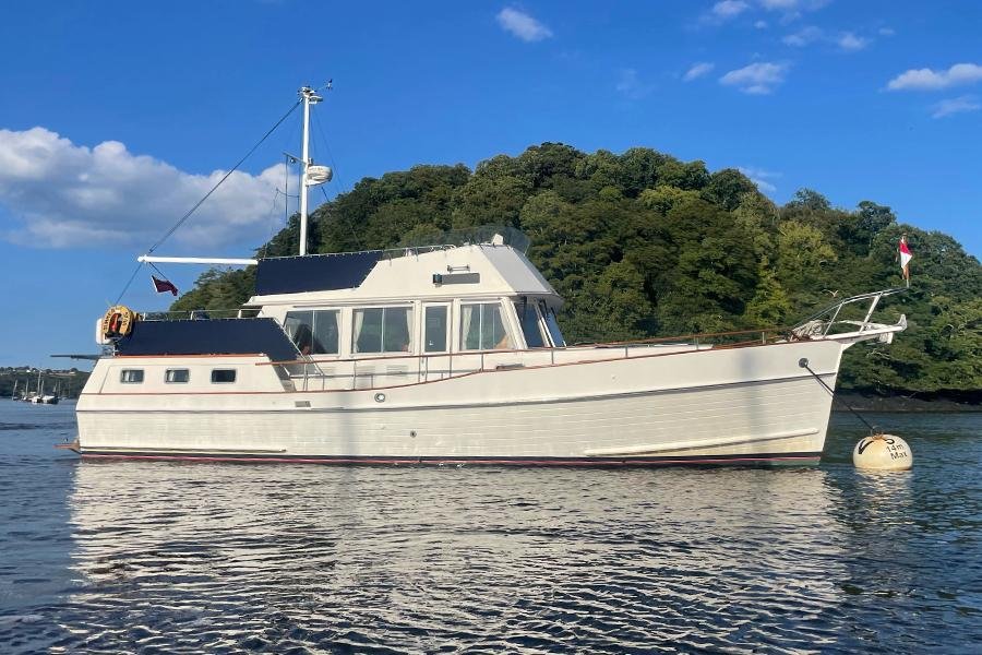 Grand Banks 42 for sale by 