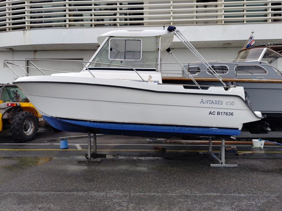 Beneteau Antares 600 HB occasion