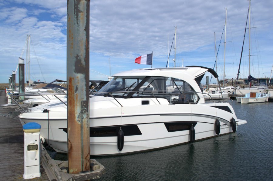 Beneteau Antares 9 OB gebraucht