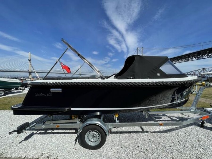 Maxima Boats 600 for sale by 