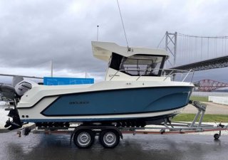 Quicksilver 635 Pilothouse used for sale