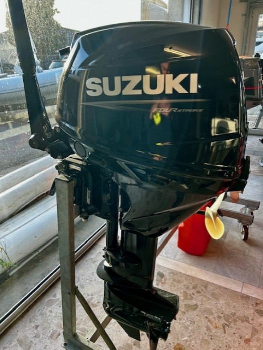 Suzuki DF25 AL