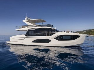 Barco a Motor Absolute 60 Fly nuevo - BARCARES YACHTING