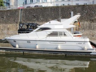 Motorboot Astor 37 gebraucht - YACHT - CENTER - NRW