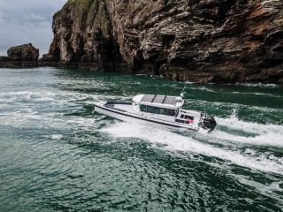 Motorboot Axopar 28 Cabin gebraucht - LENGERS YACHTS DEUTSCHLAND