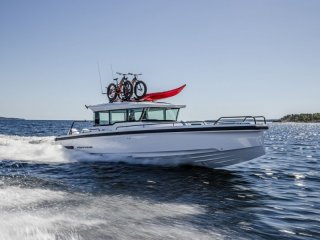 Barca a Motore Axopar 37 XC Cross Cabin nuovo - GUERIN MARINE