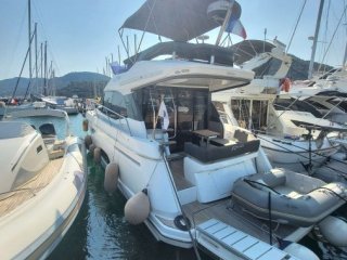 Motorboat Bavaria R40 Fly used - STAR YACHTING